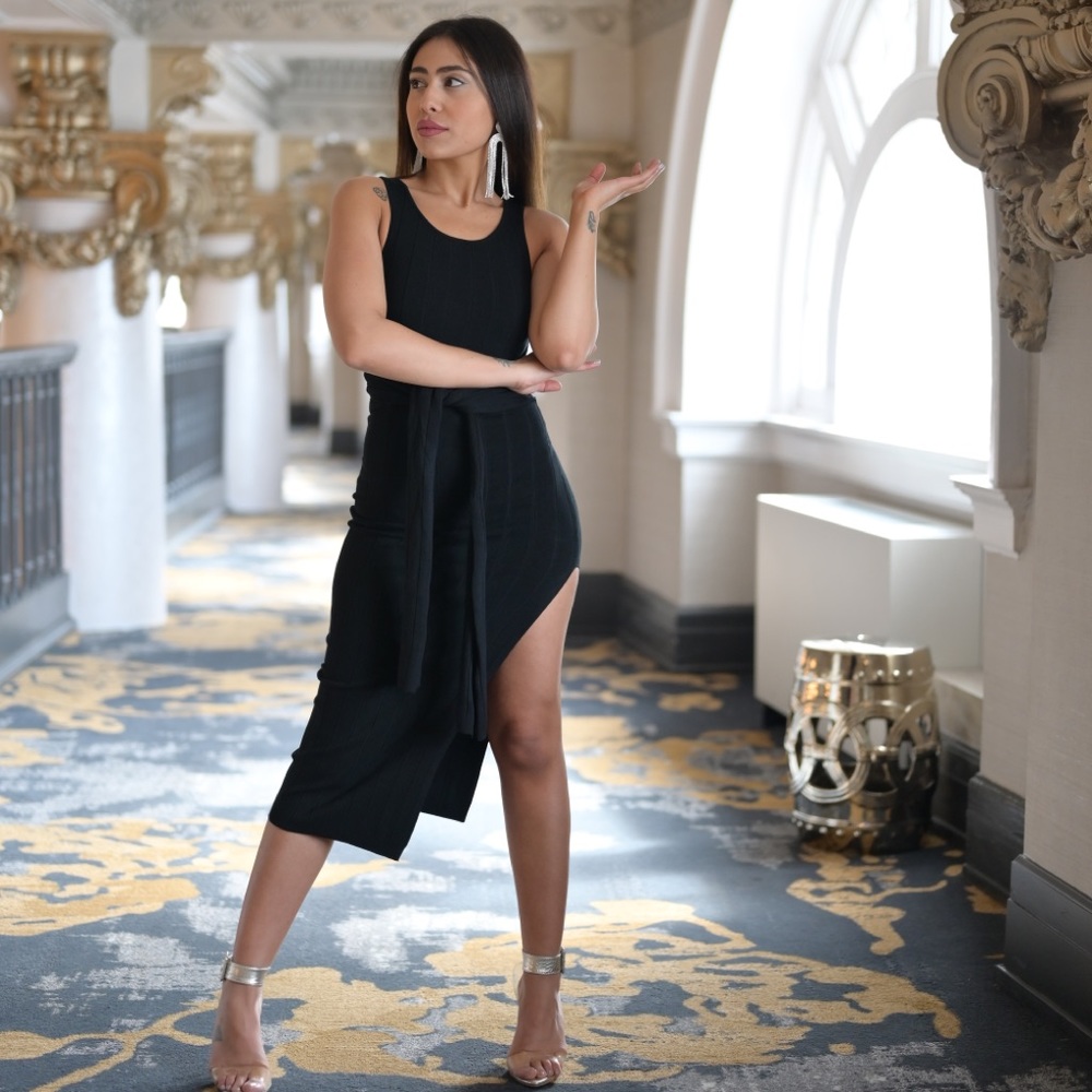 ‼️ Black Waist Tie High Quality Sweater Dress - Picture 2 of 5